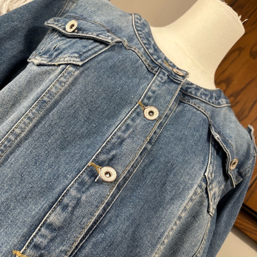 Cherry Koko Blue Long Sleeve Denim Jean Jacket Size Medium - Picture 4 of 8